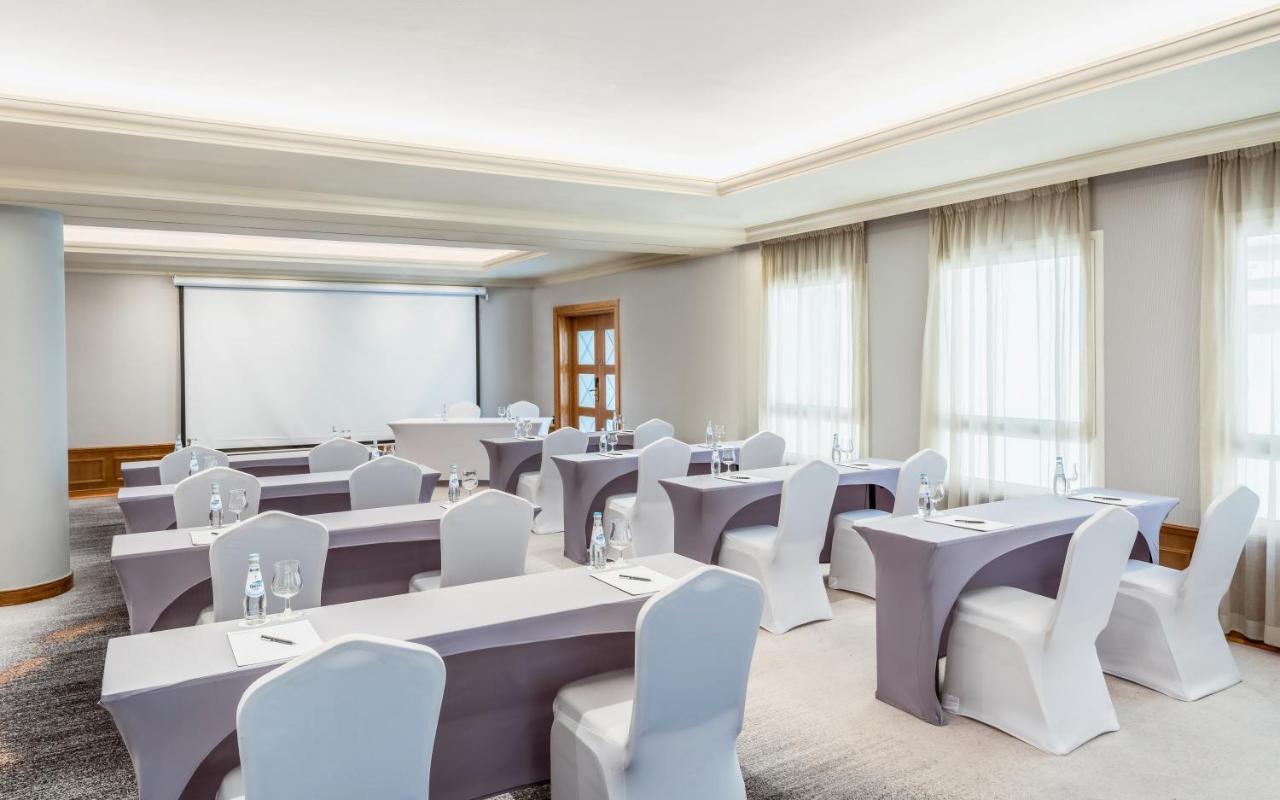 Moevenpick Hotel Doha Eksteriør billede
